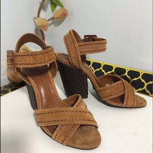 Schutz. Carmel suede caramel heels sandals NWOT